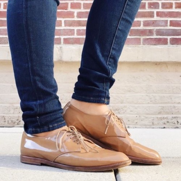 Madewell Tan Lace Up Patent Leather Bobbie Oxfords - Picture 2 of 8